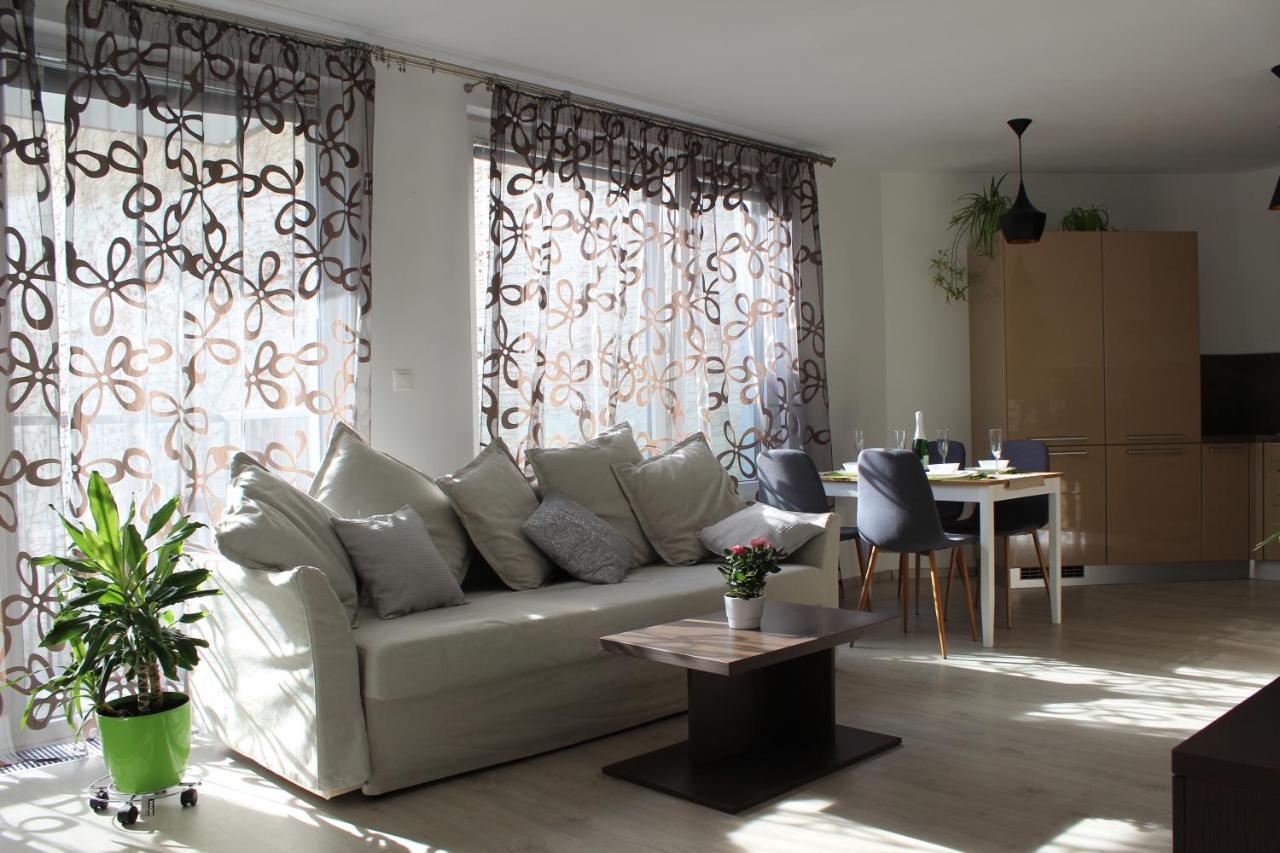 Leo Apartment Free Parking - Augusta Bratislava Exterior photo
