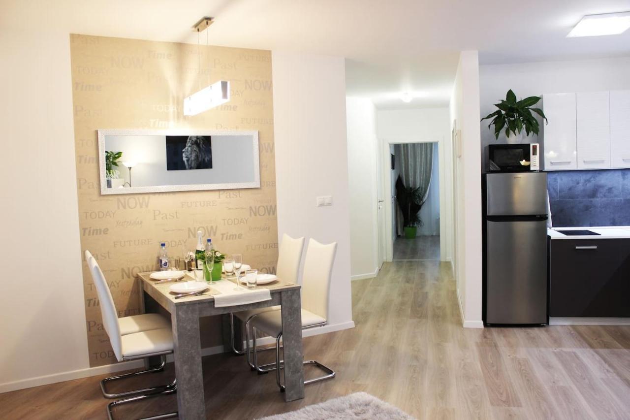 Leo Apartment Free Parking - Augusta Bratislava Exterior photo