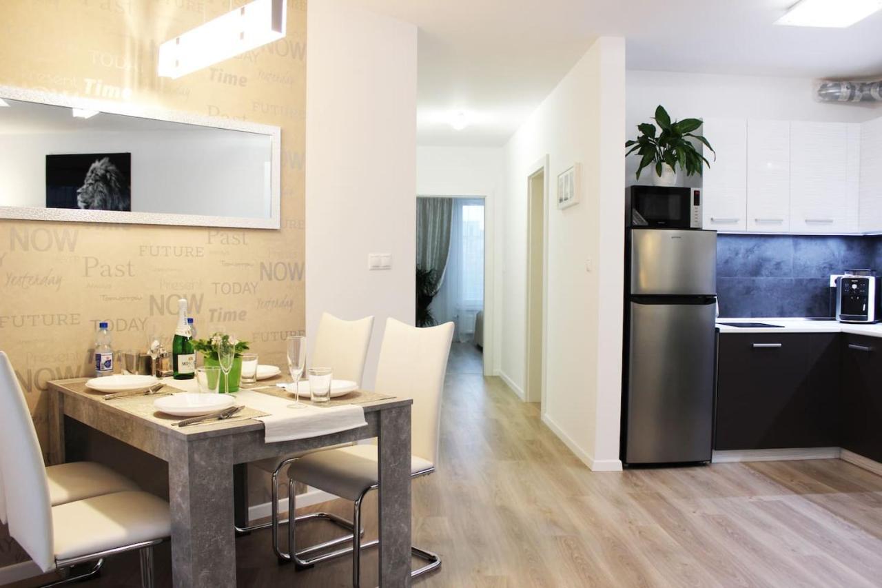 Leo Apartment Free Parking - Augusta Bratislava Exterior photo
